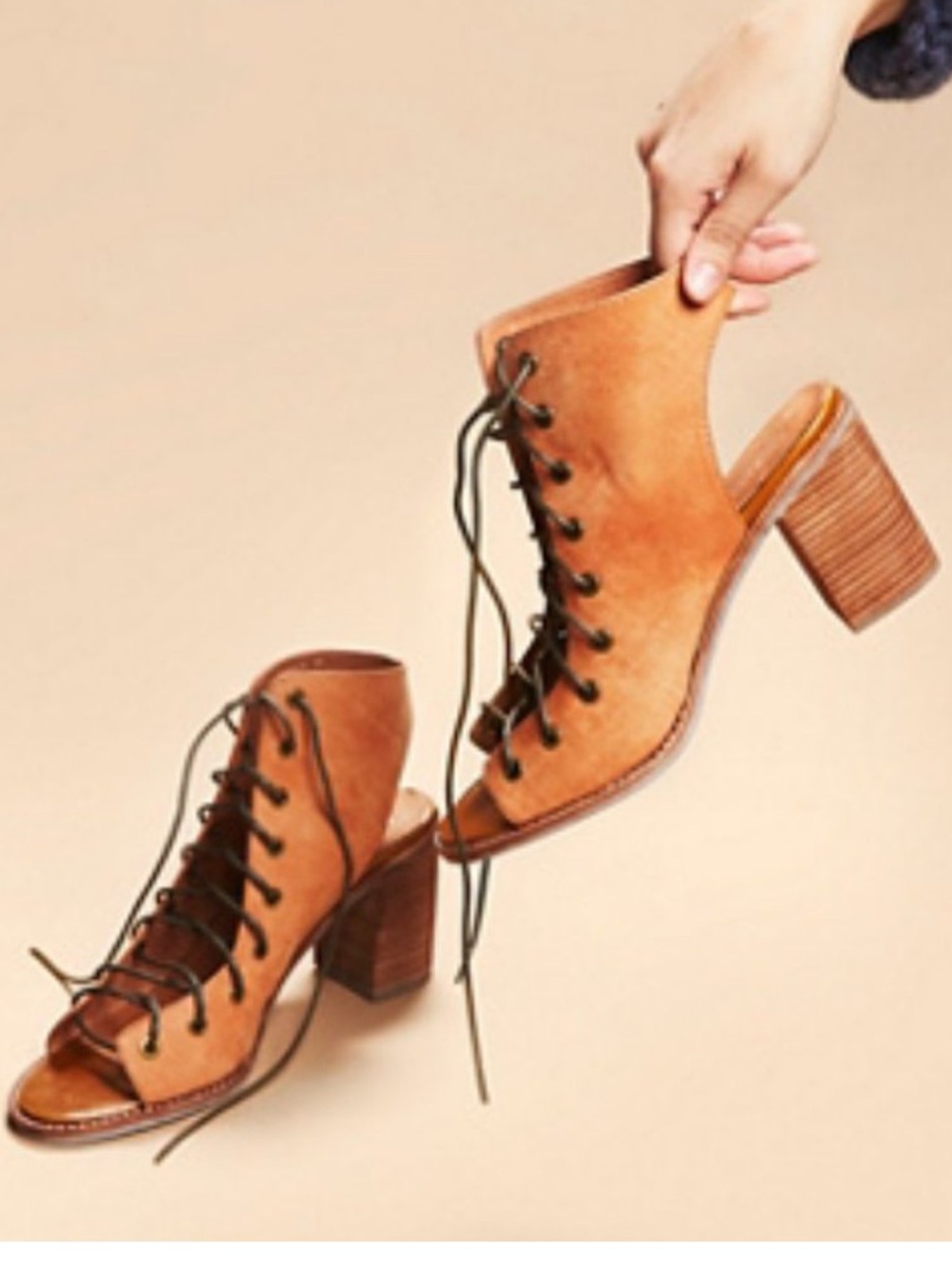 Free People x Jeffrey Carnell Lace Up Chunky Heels - Barely Worn - Picture 6 of 6